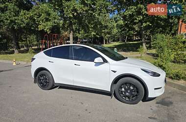 Внедорожник / Кроссовер Tesla Model Y 2021 в 