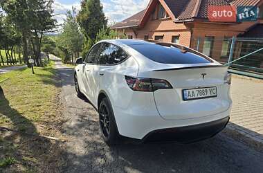 Внедорожник / Кроссовер Tesla Model Y 2021 в 