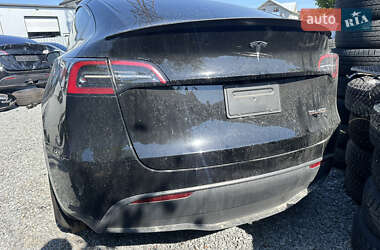 Внедорожник / Кроссовер Tesla Model Y 2023 в 