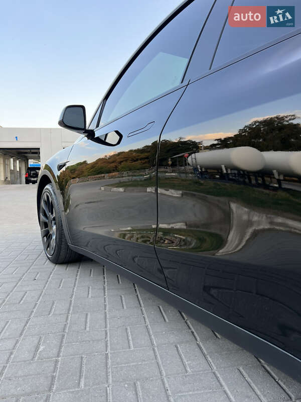 Позашляховик / Кросовер Tesla Model Y 2021 в Тернополі