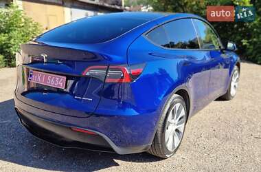 Внедорожник / Кроссовер Tesla Model Y 2021 в 