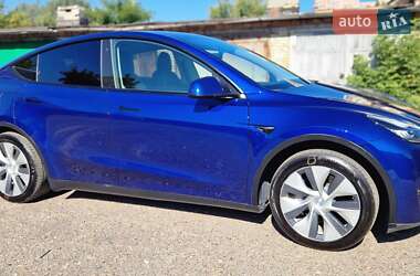 Внедорожник / Кроссовер Tesla Model Y 2021 в 