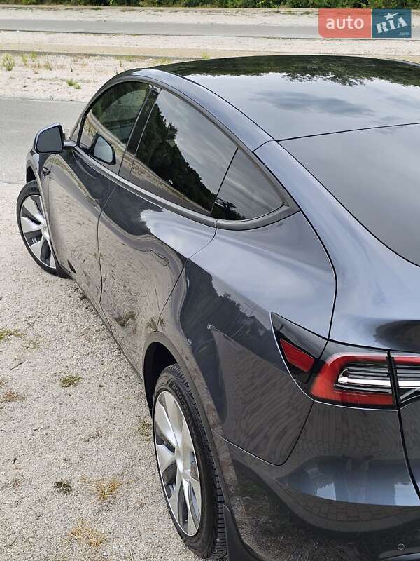 Внедорожник / Кроссовер Tesla Model Y 2021 в Днепре