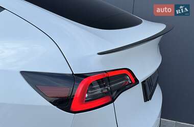 Внедорожник / Кроссовер Tesla Model Y 2022 в 