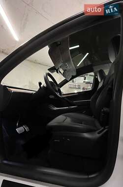 Внедорожник / Кроссовер Tesla Model Y 2022 в 