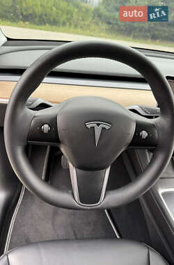 Внедорожник / Кроссовер Tesla Model Y 2022 в 