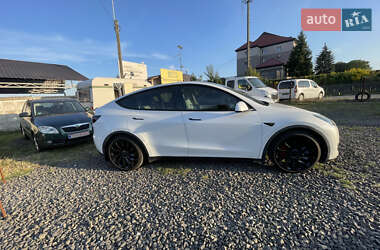 Позашляховик / Кросовер Tesla Model Y 2021 в 