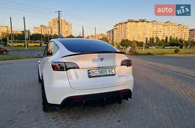 Позашляховик / Кросовер Tesla Model Y 2022 в 