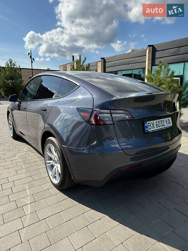 Внедорожник / Кроссовер Tesla Model Y 2023 в Хмельницком