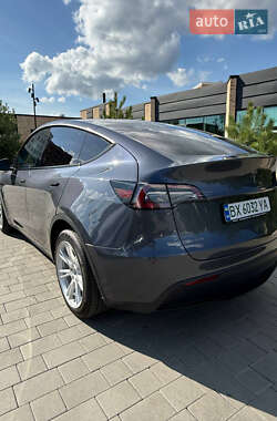 Внедорожник / Кроссовер Tesla Model Y 2023 в 