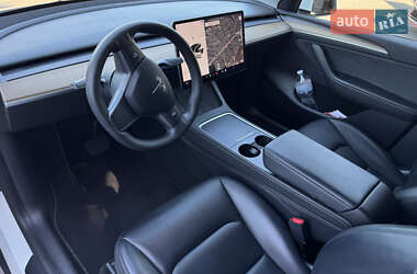 Внедорожник / Кроссовер Tesla Model Y 2021 в 
