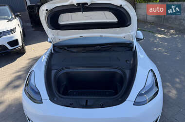 Внедорожник / Кроссовер Tesla Model Y 2021 в 