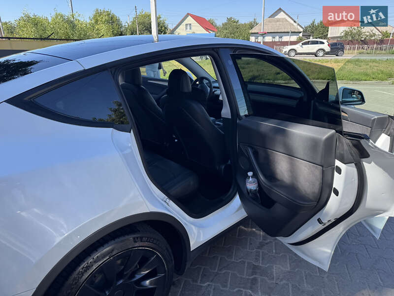 Позашляховик / Кросовер Tesla Model Y 2021 в Броварах фото 11 Позашляховик / Кросовер Tesla Model Y 2021 в Броварах