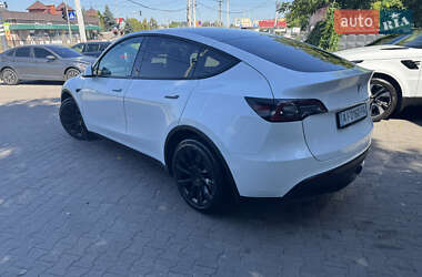 Внедорожник / Кроссовер Tesla Model Y 2021 в 