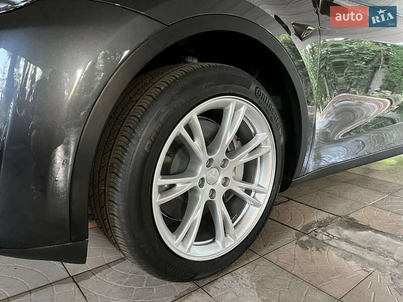 Внедорожник / Кроссовер Tesla Model Y 2024 в Киеве фото 3 Внедорожник / Кроссовер Tesla Model Y 2024 в Киеве