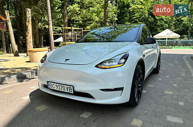 Позашляховик / Кросовер Tesla Model Y 2022 в 
