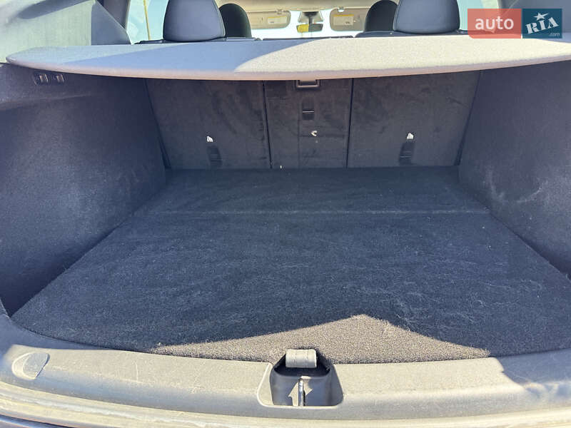 Внедорожник / Кроссовер Tesla Model Y 2022 в Ровно