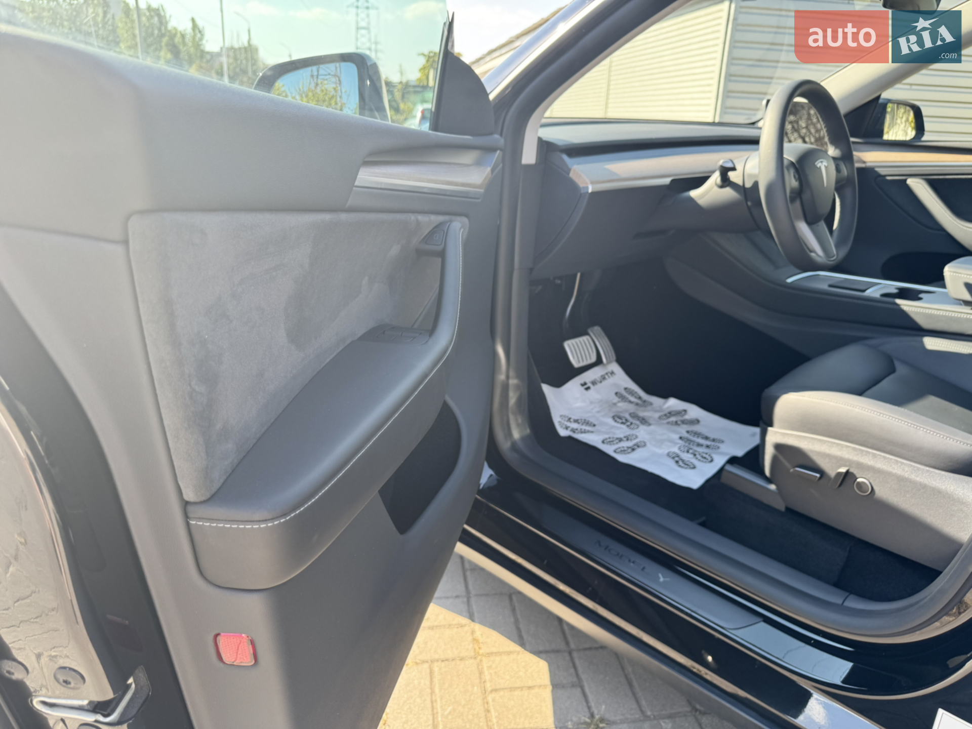2024 Tesla Model Y - мініатюра 13