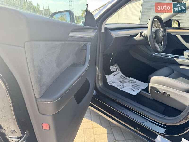 Внедорожник / Кроссовер Tesla Model Y 2024 в Днепре фото 21 Внедорожник / Кроссовер Tesla Model Y 2024 в Днепре