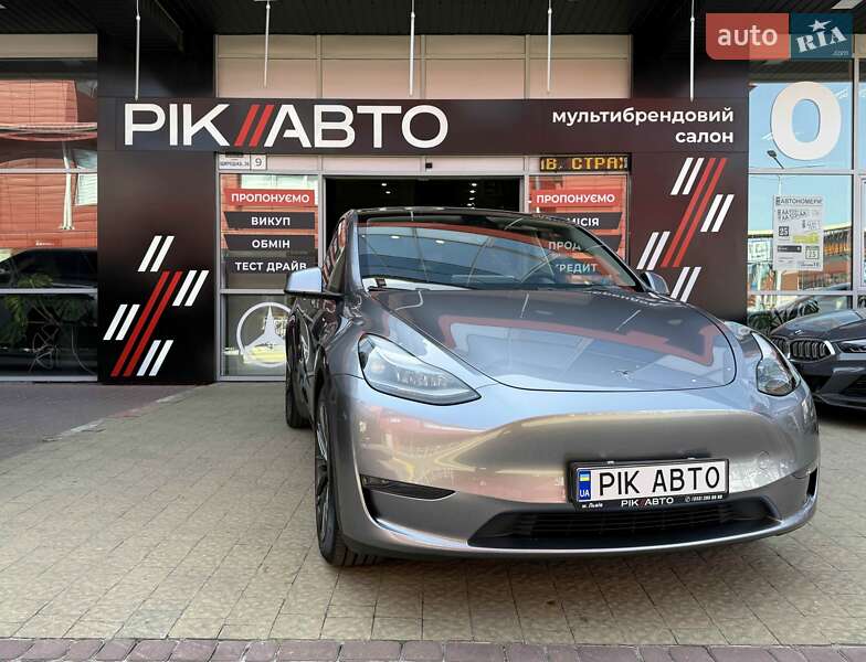 Позашляховик / Кросовер Tesla Model Y 2023 в 