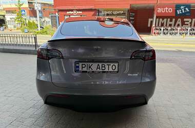 Позашляховик / Кросовер Tesla Model Y 2023 в 