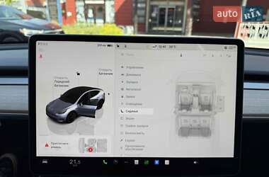 Позашляховик / Кросовер Tesla Model Y 2023 в 