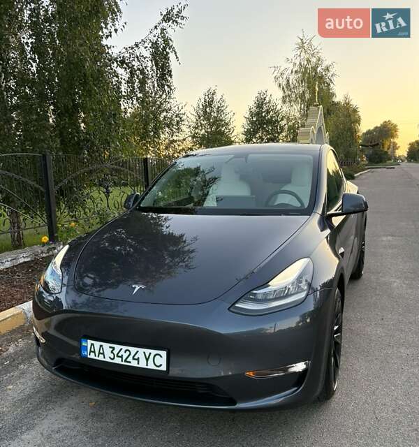 Tesla Model Y 2022