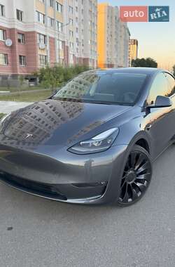 Внедорожник / Кроссовер Tesla Model Y 2022 в Киеве