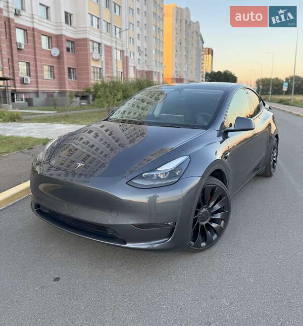 Позашляховик / Кросовер Tesla Model Y 2022 в Києві