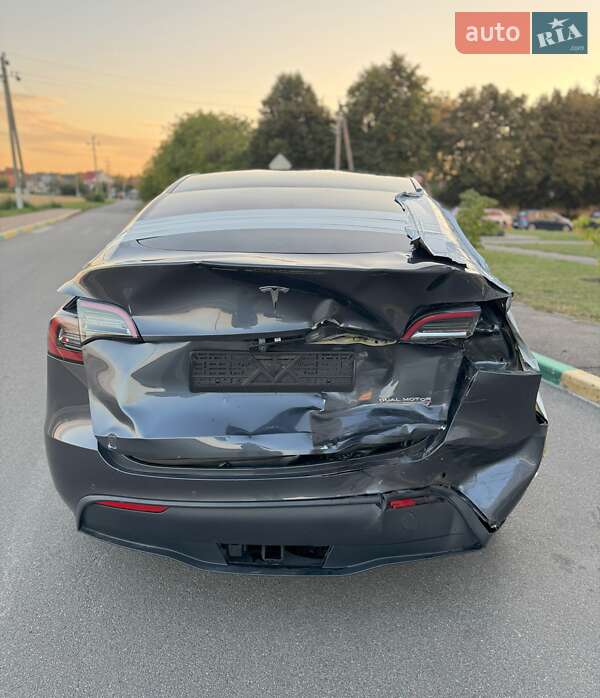 Позашляховик / Кросовер Tesla Model Y 2022 в Києві