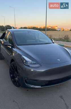 Внедорожник / Кроссовер Tesla Model Y 2022 в 