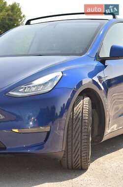 Внедорожник / Кроссовер Tesla Model Y 2021 в 