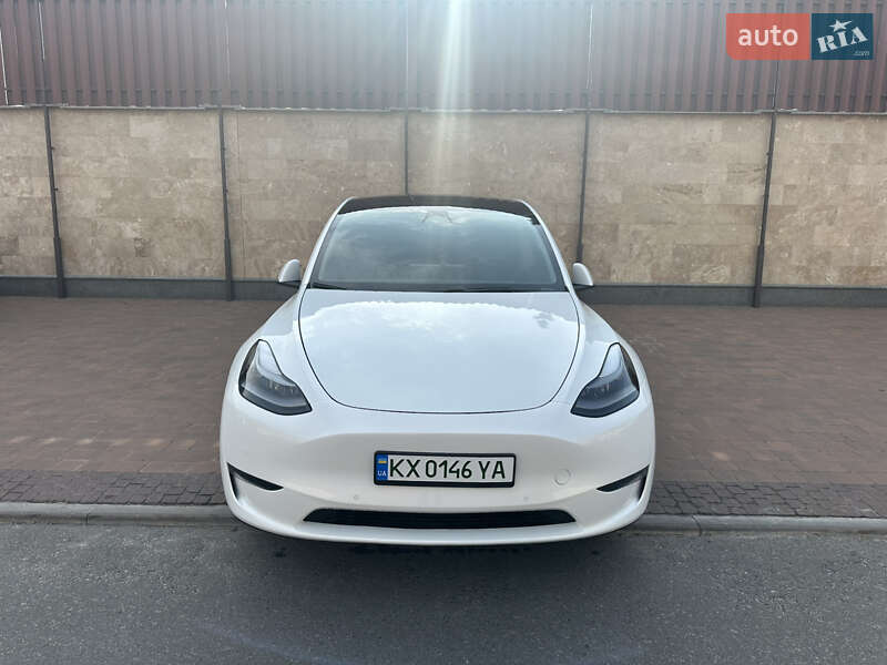 Внедорожник / Кроссовер Tesla Model Y 2022 в Киеве
