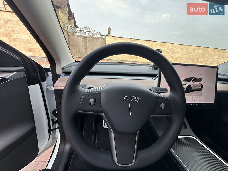 Внедорожник / Кроссовер Tesla Model Y 2022 в Киеве