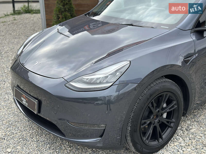 Позашляховик / Кросовер Tesla Model Y 2022 в Івано-Франківську