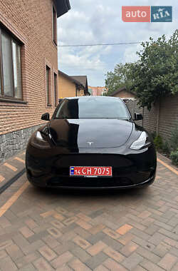 Внедорожник / Кроссовер Tesla Model Y 2022 в Полтаве