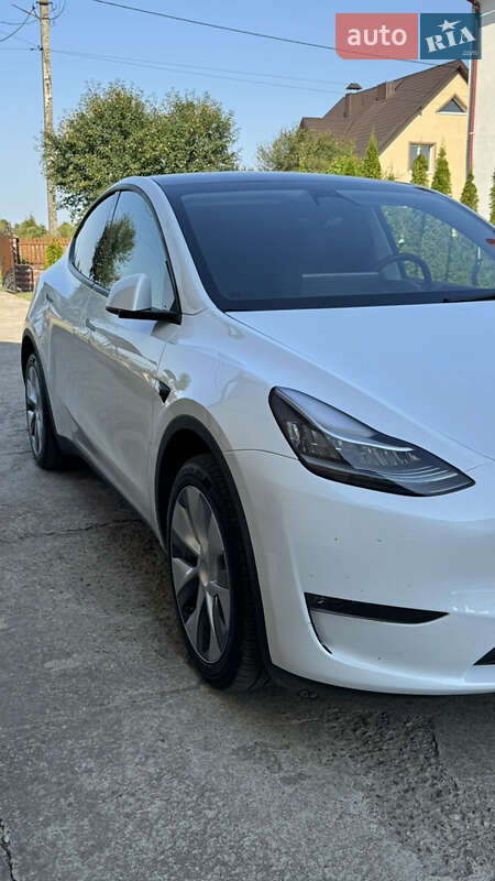 Позашляховик / Кросовер Tesla Model Y 2023 в Івано-Франківську фото 5 Позашляховик / Кросовер Tesla Model Y 2023 в Івано-Франківську