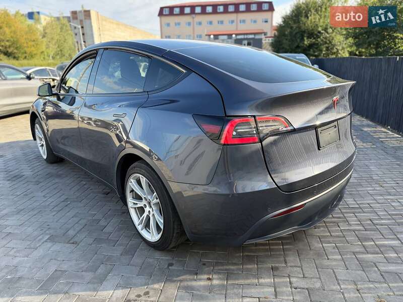 Позашляховик / Кросовер Tesla Model Y 2021 в Луцьку