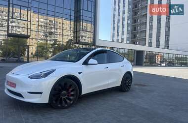 Внедорожник / Кроссовер Tesla Model Y 2021 в 