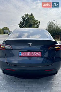 Позашляховик / Кросовер Tesla Model Y 2020 в 
