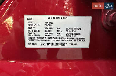 Внедорожник / Кроссовер Tesla Model Y 2023 в 