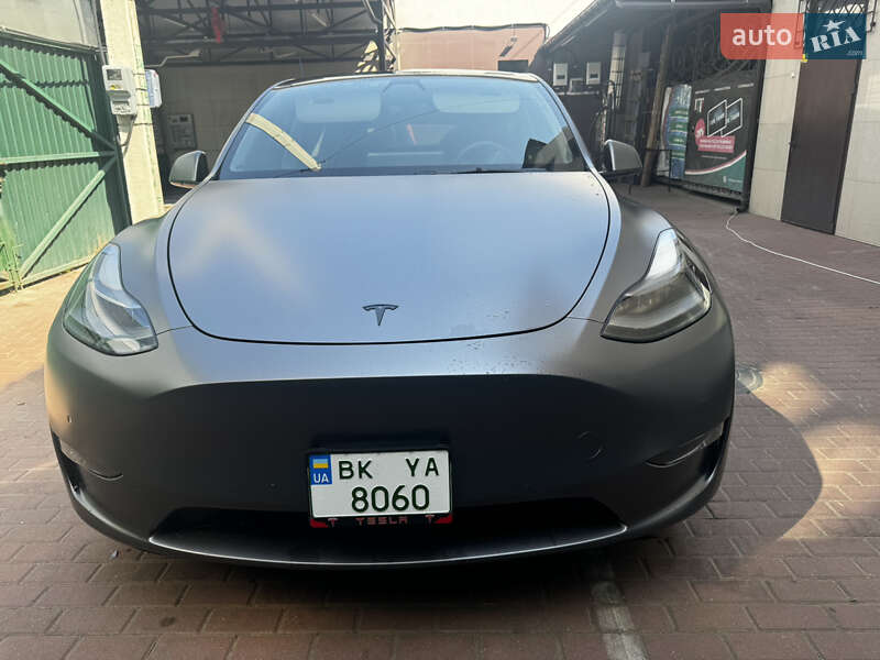 Позашляховик / Кросовер Tesla Model Y 2021 в Рівному