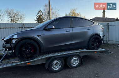 Внедорожник / Кроссовер Tesla Model Y 2021 в 