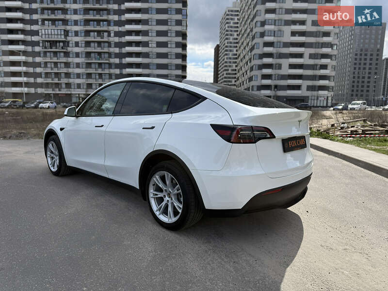 Позашляховик / Кросовер Tesla Model Y 2023 в Києві