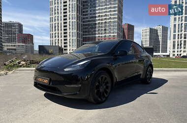 Внедорожник / Кроссовер Tesla Model Y 2023 в Киеве