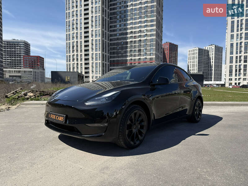 Tesla Model Y 2023