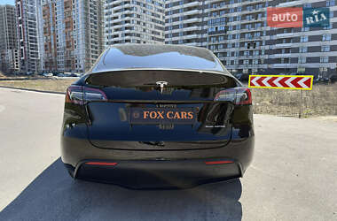 Позашляховик / Кросовер Tesla Model Y 2023 в 