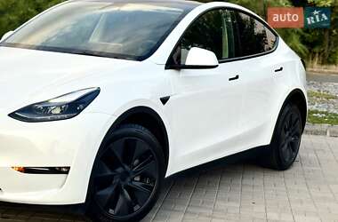 Внедорожник / Кроссовер Tesla Model Y 2024 в 
