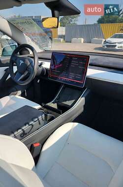 Внедорожник / Кроссовер Tesla Model Y 2020 в 