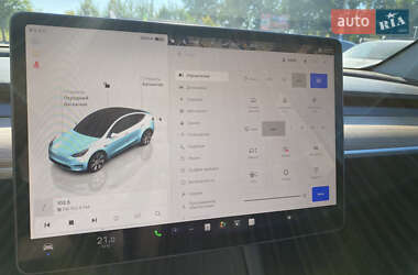 Позашляховик / Кросовер Tesla Model Y 2023 в 